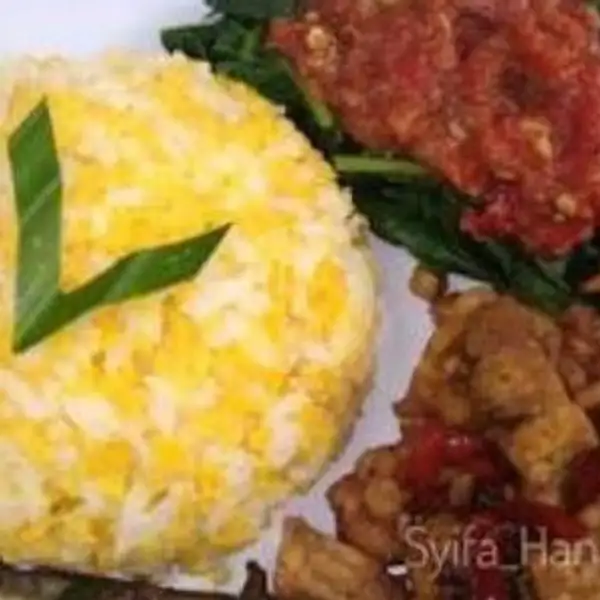 Nasi jagung telor dadar/ceplok sambel geprek | Warung 3R9, Kendangsari