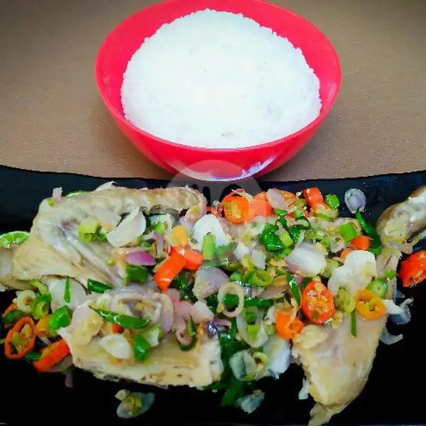 Ayam Kukus Sambal Matah (1 / 2 Ayam Jantan) + Nasi | Ayam kukus happy eet, Peta