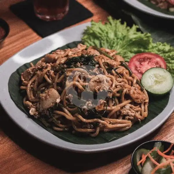 Mie Goreng Kangkung Belacan Special | Ashiang Kitchen, Serma Made Pil