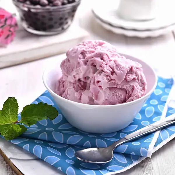 Blueberry Yoghurt Ice Cream | Cold Stone Ice Cream, Grand Indonesia