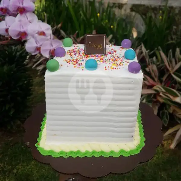 Rainbow Cake 12x12cm | Toko Coklat, Cimanuk