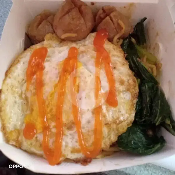 Indomie Goreng Telur+Baso | Kedai Susu Murni Neng'enop