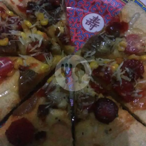 Pizza Potongan | Lopis Betawi dan Salad buah (salbuger) Dapur Mpok Win, Bintara Jaya