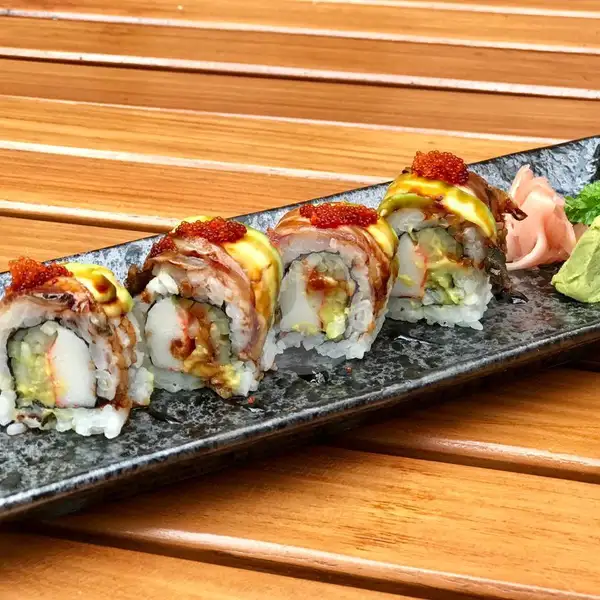 Promo Dragon Roll (4 Pcs) | Sakura Sushi, Renon