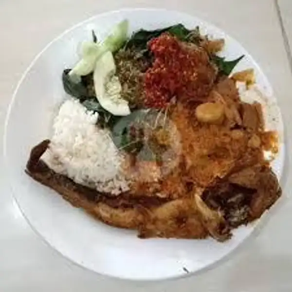 Nasi Ikan Lele Goreng | RM Barito Minang Siliwangi, Rawalumbu