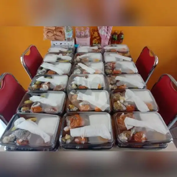 Paket Nasi Box | Roky Minang, Padalarang