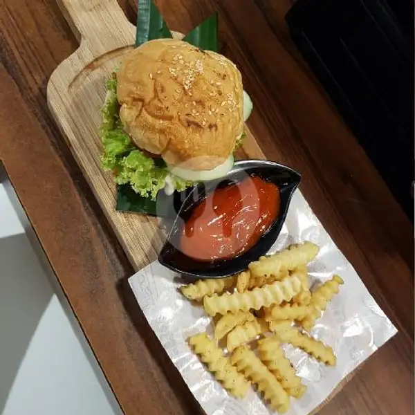 Beef Burger | Double N Coffee, Central Raya