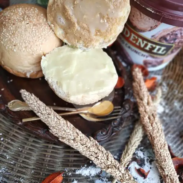 Kacang + Vanilla | Roti Kukus Cirjak, Harjamukti
