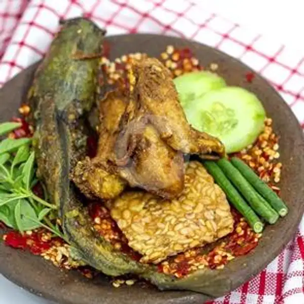 Ayam Lele ( tanpa nasi) | Barokah Sambel Metal, Gunung Semeru