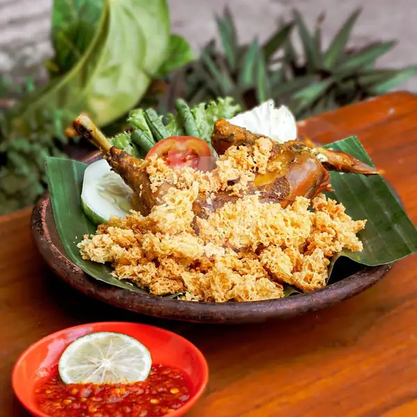 Ayam Kampung Goreng Kremes | Harmoni Cafe & Resto