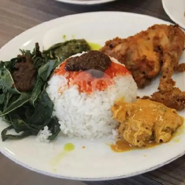 Nasi Ayam + Telor Bulat Gulai | Rm. Kartika Bundo Masakan Padang, Karet Pasar Baru Timur 5