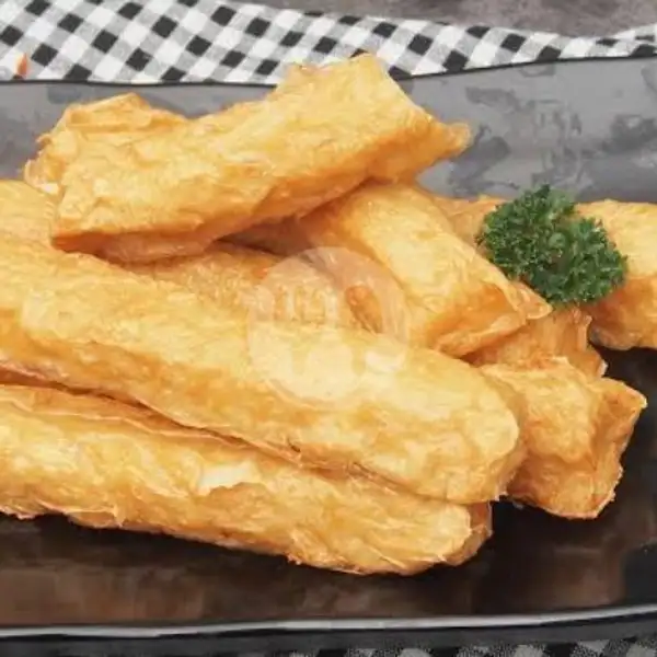 fish roll | Best Chicken Hoholics, Jelambar