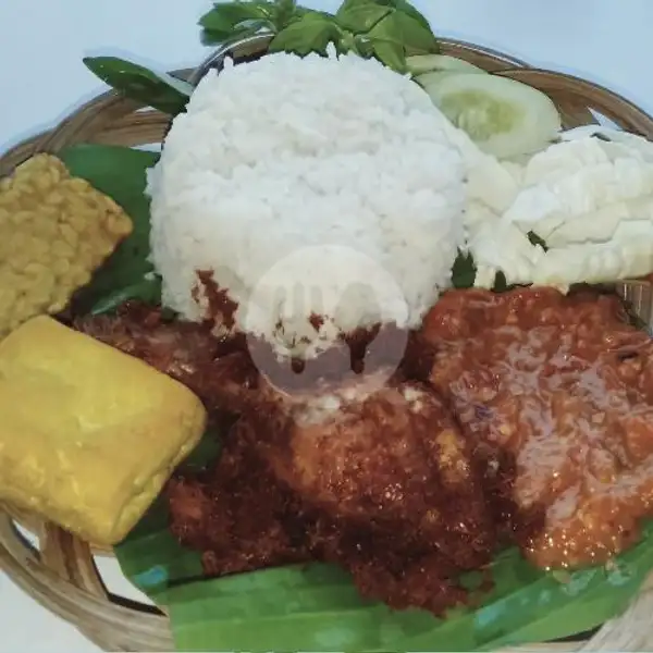 Nasi Ayam Penyet Rempah | Gerai Md Tomyam Food, Jatinangor