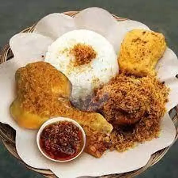 Paket Ayam Goreng Serundeng | Gudeg, Ayam, & Bebek Follback, Pramuka