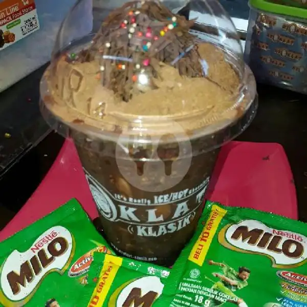 Ice Choco Milo | Nyoklat Klasik dan Bakwan Prasmanan, Suko Manunggal