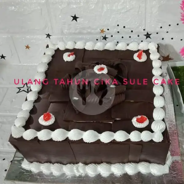kue ulang tahun black fores kotak uk 20 | KUE ULANG TAHUN CHIKA SULE