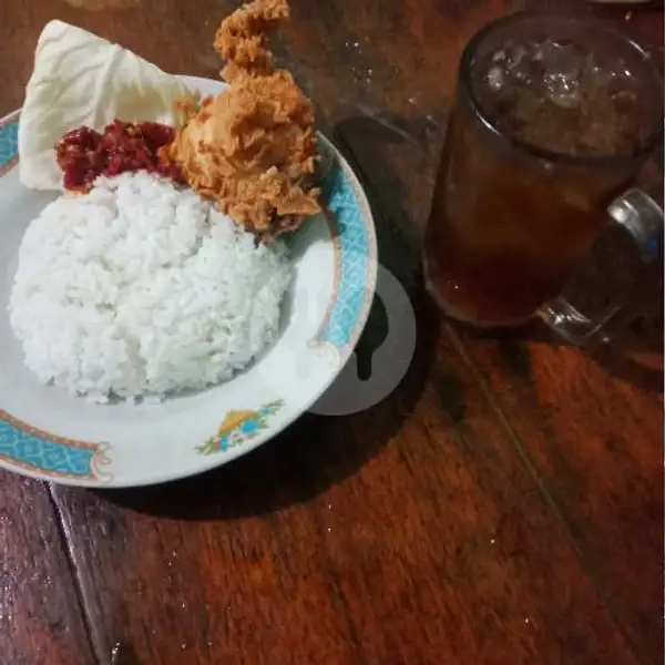 Ayam Cryspy + Teh Es (Saus Cabe / Sambal Terasi) | Warung Pandan, Pekanbaru