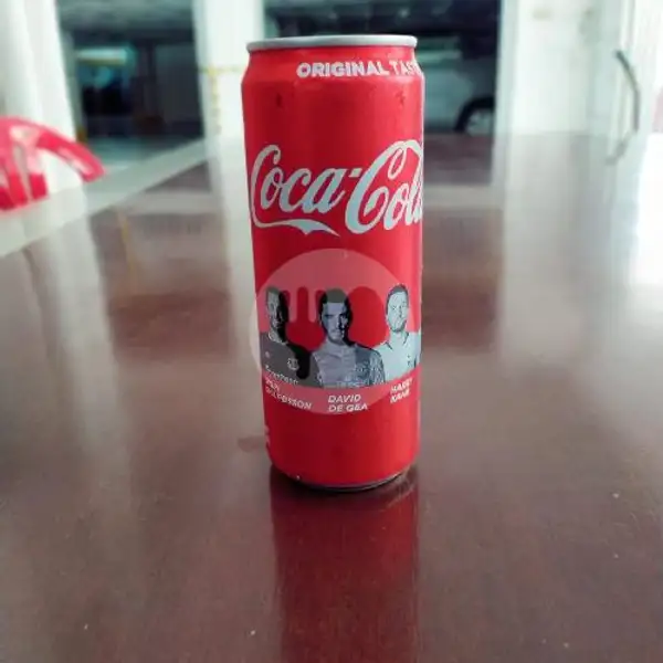 Coca Cola Kaleng | Kantin Krown, Mangga Besar