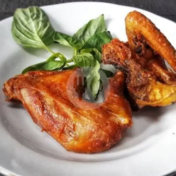 Ayam Pejantan Biasa | Ayam Kremes dan Pecel Lele Mesem, Cilacap Tengah