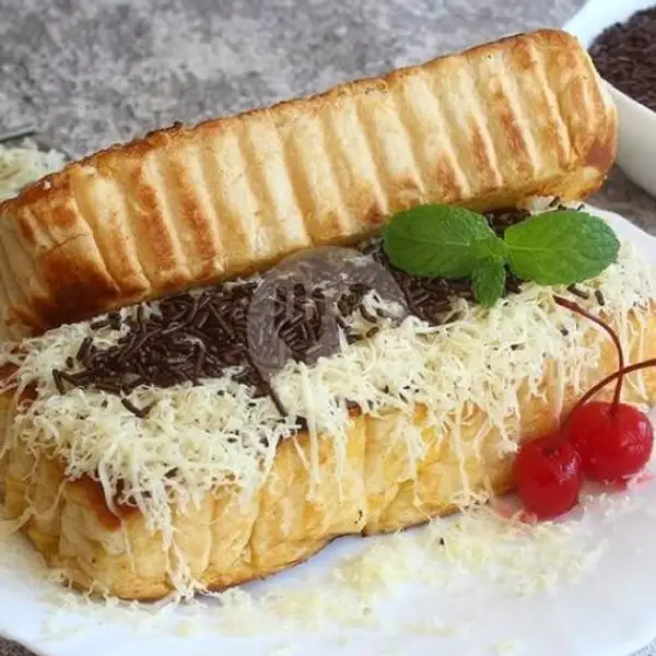Roti Bakar Coklat Keju | Bang I'i, Jl. Damai