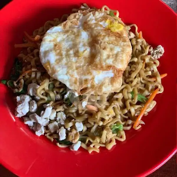 Mie Goreng Ayam | Ayam Goreng Single Borobudur Seafood & Chinese Food, Denpasar
