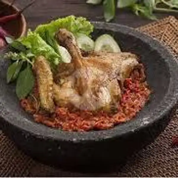 Ayam Penyet + Sambel | Warung Sambel Bawang, Cengger Ayam