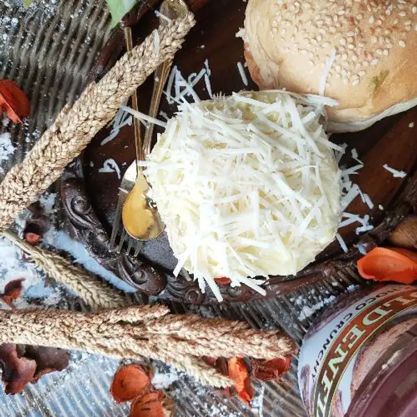 Keju + Caramel + Susu | Roti Kukus Cirjak, Harjamukti