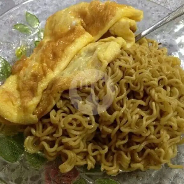 Indomie Goreng Telur Dadar Kocok(Saos Bukan Abal Abal) | Roti Bakar Japar 48, Pinang Ranti