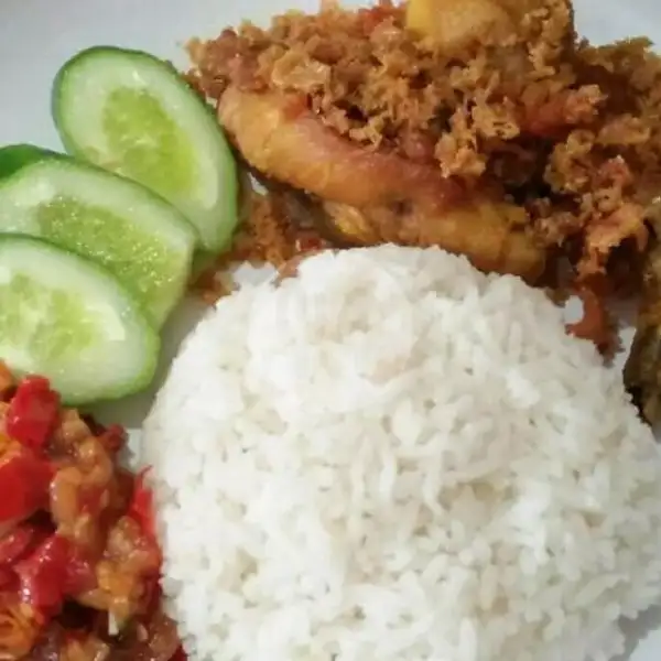 Ayam Goreng Kremes ( Dada) + Nasi | Siomay dan Batagor Kuah/Kering Pak Eko 1, Bekasi Timur