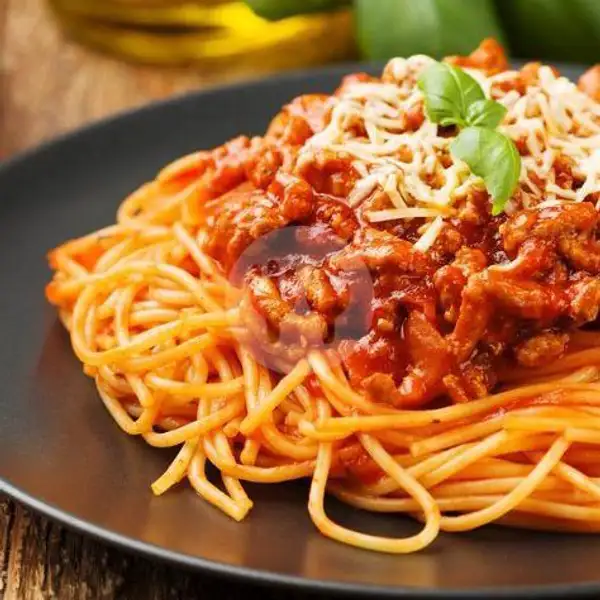 New ! Spaghetti Bolognese + Free Ice Tea | Warung Jus