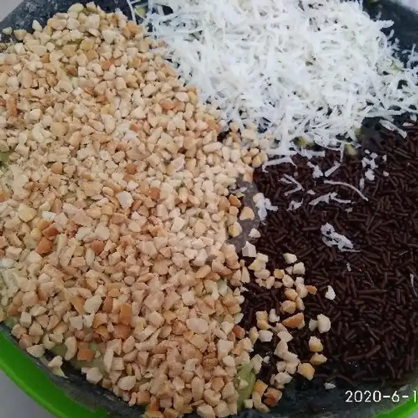 Martabak Coklat Kacang Keju | Warung Sudarmo, Nongsa
