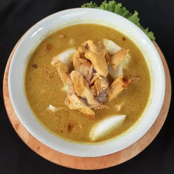 Lontong Kari Ayam | Nasi Kuning Kuah RHM, Cisitu Indah
