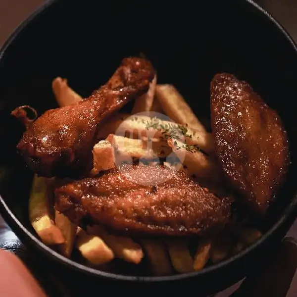 Chicken wings and fries | Humble Espresso, Serma Made Pil