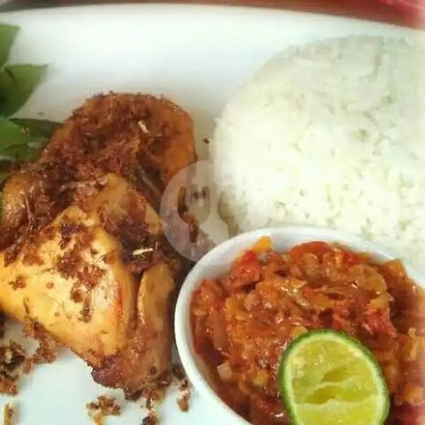 Nasi Ayam Goreng | Ayam Geprek Bang Joo, Tambaksari