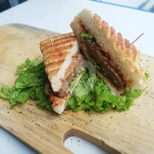 Beef Patties Sandwich | Bebakaran Sosis dan Bakso Purwokerto, Ringin Tirto
