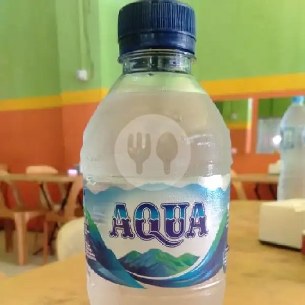 Mineral Aqua Sedang | Warung Kediri Bu Feni, Tg Pantun
