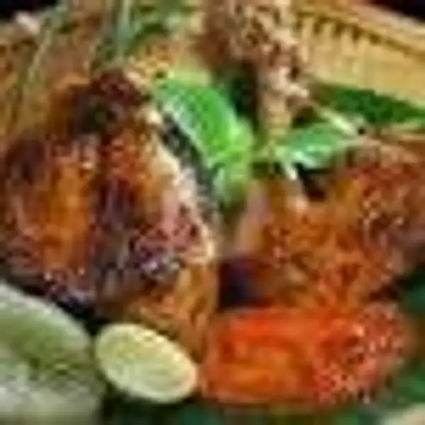 Paket Ayam Bakar + Nasi P! | Pecel Lele Makayla, Grogol