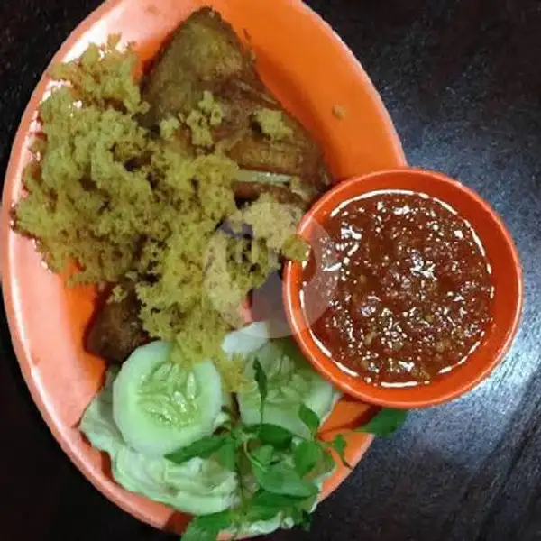 Ayam Goreng | Ayam Goreng Single Borobudur Seafood & Chinese Food, Denpasar