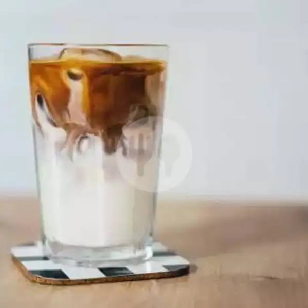 Es Fresh Milk Freeze Coffee | Gado Gado 28, Cengkareng