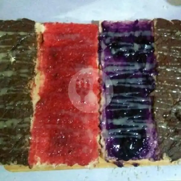 1 / 2 Blueberry Coklat + 1/2 Strawberry Coklat | Roti Bakar & Kukus Abil