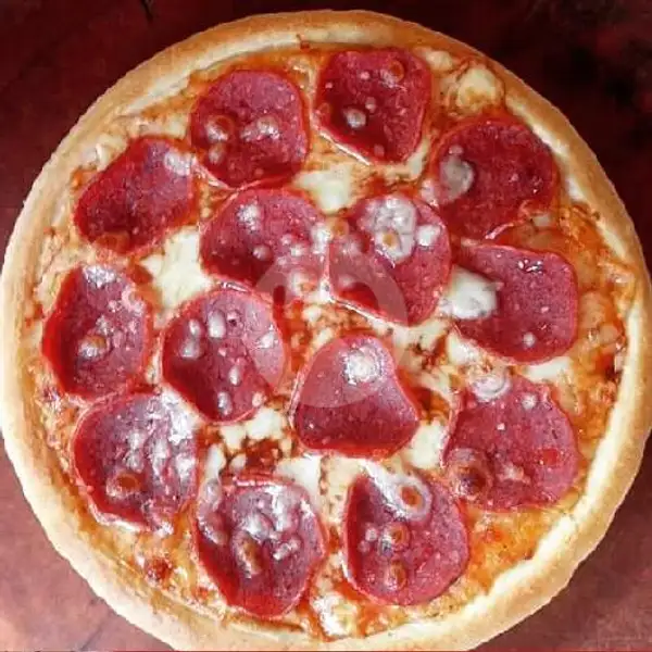 Special Beef Pepperoni (medium) | R&T Pizza, Serang