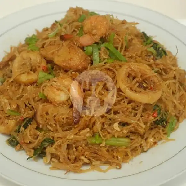 Bihun Goreng Seafood | Rob Thai, Sudirman Street