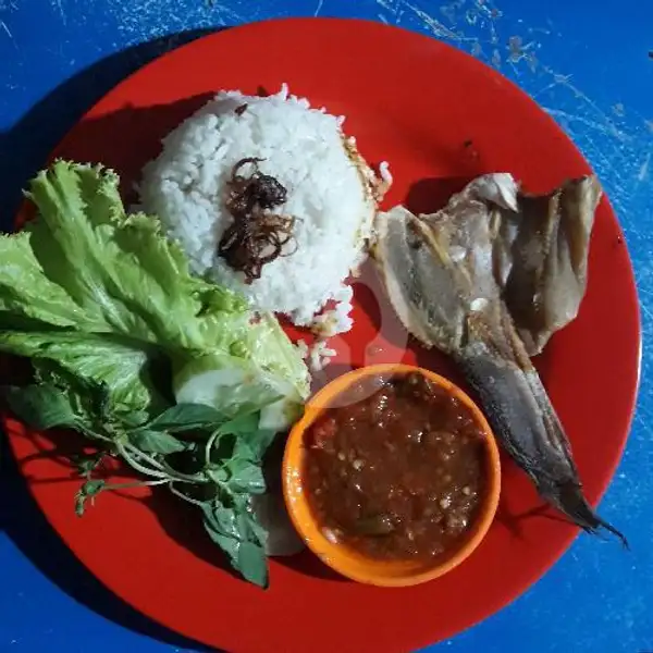 Ikan Asin Gabus | Ayam Bakar Pondok Pratiwi, Kebon Kacang