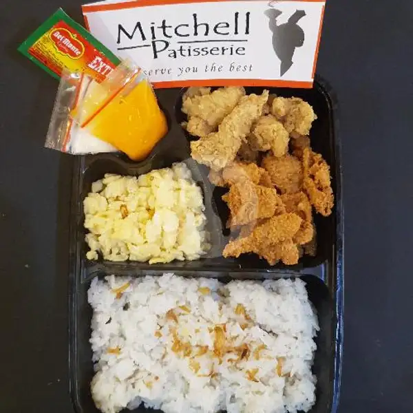 Chicken Skin+Chicken Fillet+Rice+Scramble egg+Free topping (NEW!!) | Mitchell Patisserie, Roxy