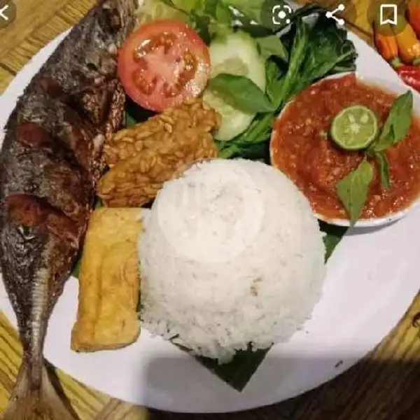 Lalapan Ikan Tongkol | Indo Kuliner 029 Seafood,  Tukad Yeh Aya