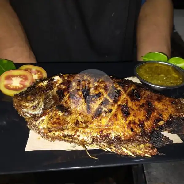 Ikan Gurame Bakar 1/2kg | Seafood Mangandar, Katapang