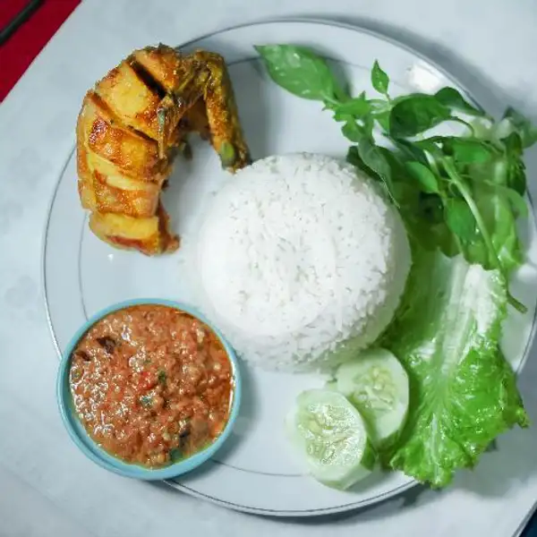 Menu B.  Nasi + Ayam Goreng | Pecel Lele Siwong, Eyckman