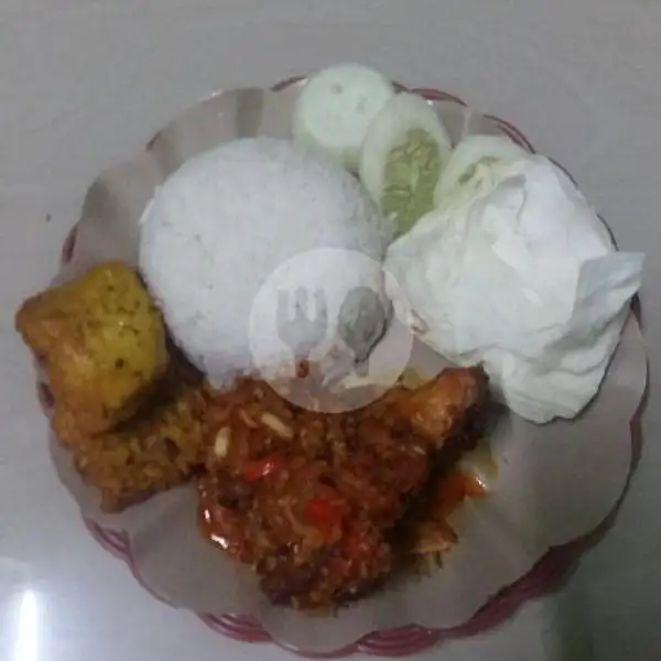 AYAM GORENG SAMBAL MERCON | Ayam Bakar Dapur Disa, Setu Bekasi
