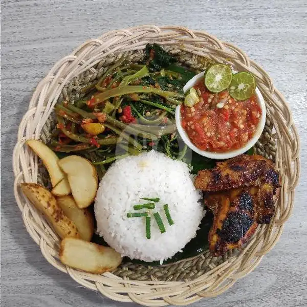 Ayam Bakar+nasi+plecing Kangkung+wedges Potato | GEPREK BERDUA