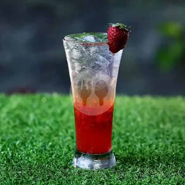 Berry Lemongrass | Kedai Chirr Arak Cocktail, Denpasar